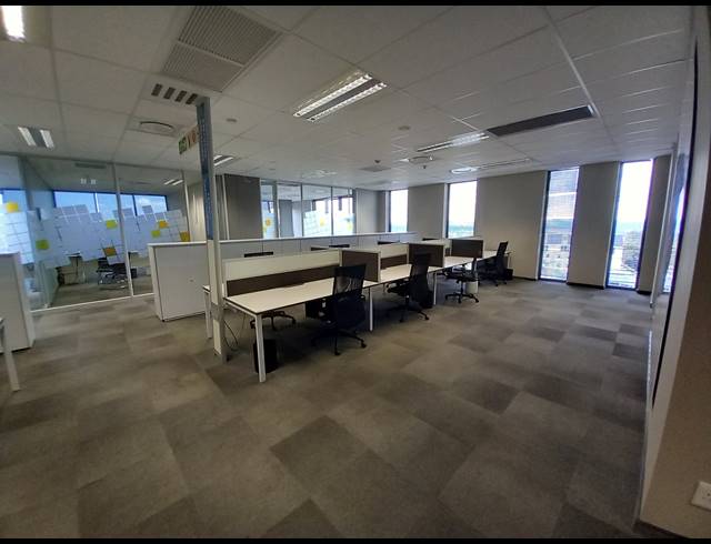 2,248M² OFFICE TO LET IN BRYANSTON